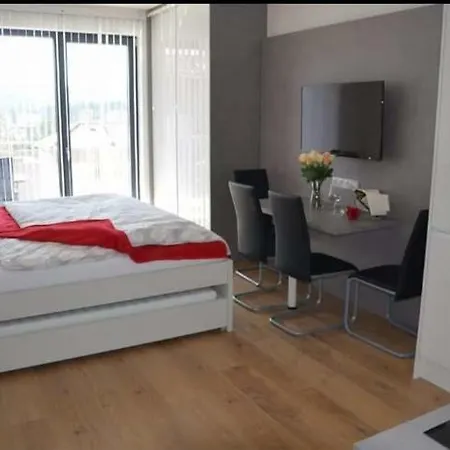 Lucie Apartament *